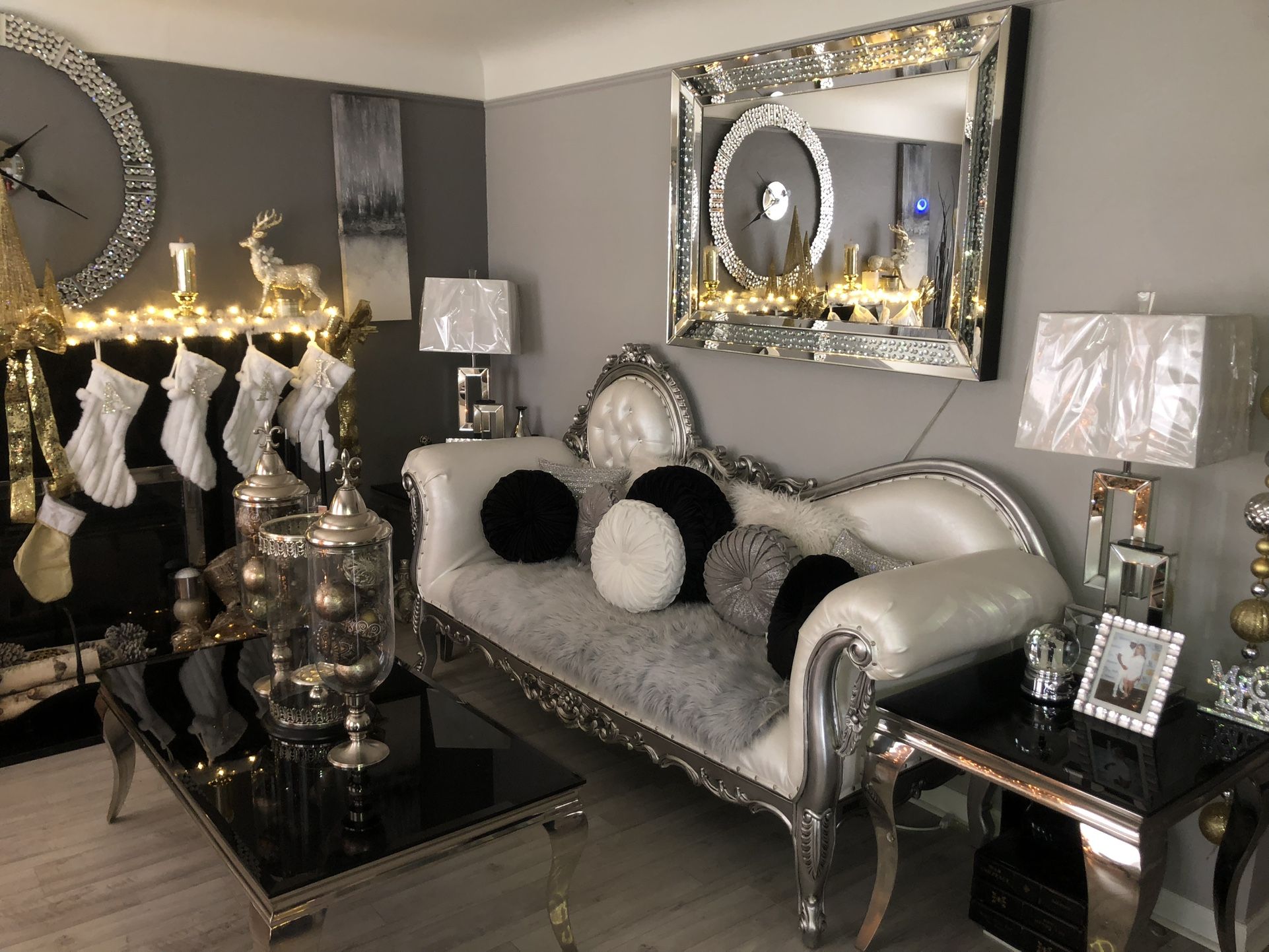 White Leather Lounge Sofa w/Silver Trim