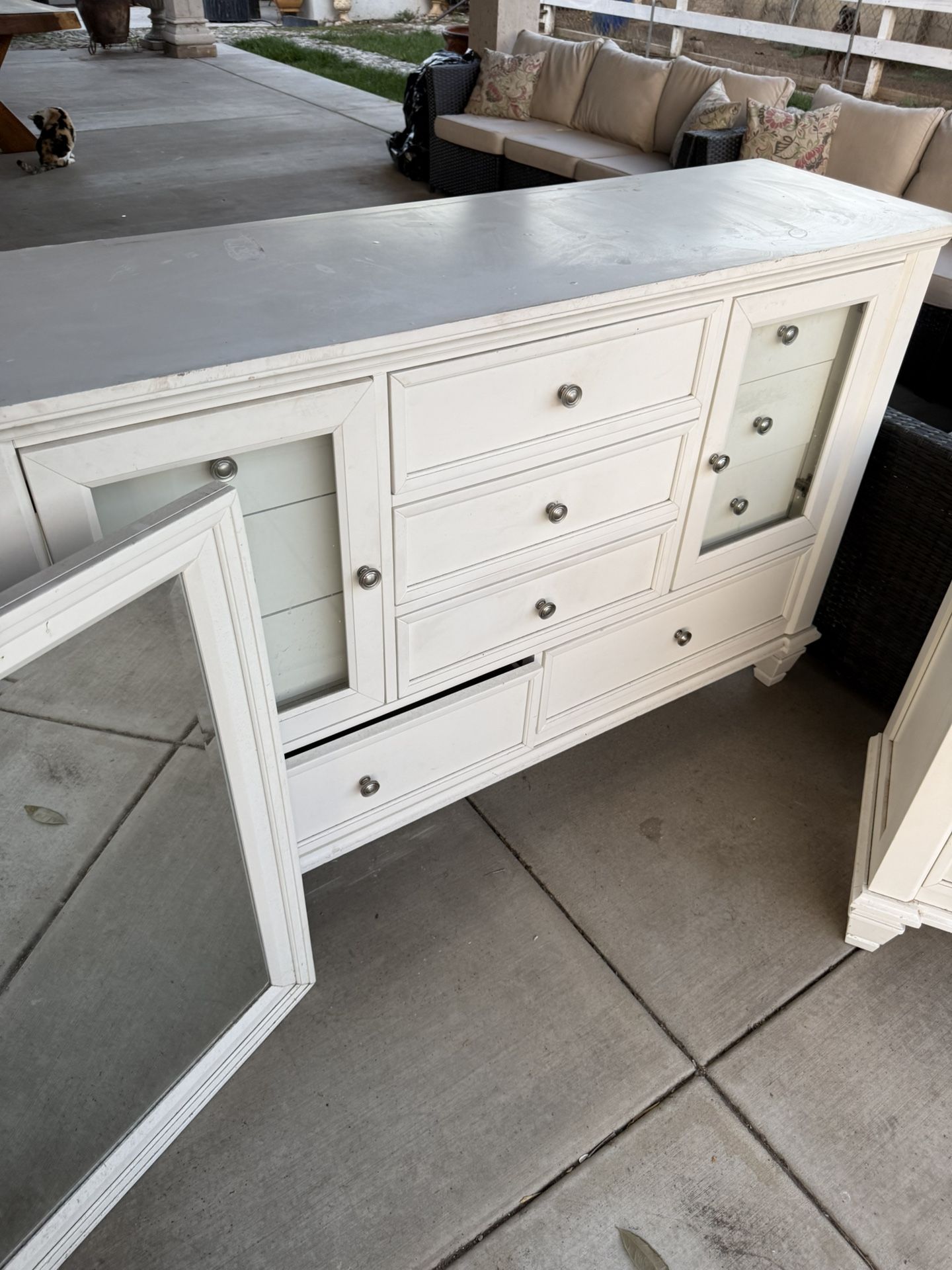 White Dresser With Mirror And Nightstand 