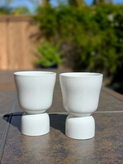 Set of 2 White Mid Century Modern Egg Cups