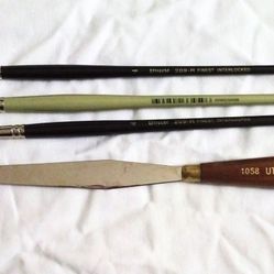 Utrecht oil brushes (various sizes)
