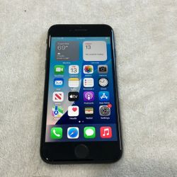 Unlocked iPhone SE (2020) 128GB