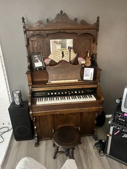 1800s Imperial brand Cottage pump, Antique organ