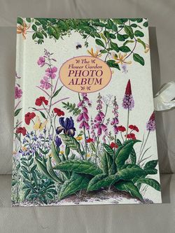 $8 - NEW - Photo Album
