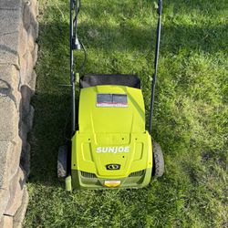 Preowned Working Sun Joe Electric Lawn Dethatcher W/ Collection Bag