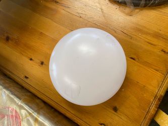 Ceiling light fixture