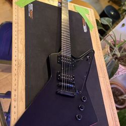 Epiphone Goth Explorer 