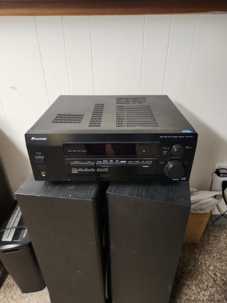 Pioneer Reciever VSX-D412