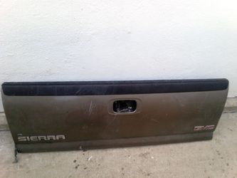 GMC Sierra Truck Tailgate