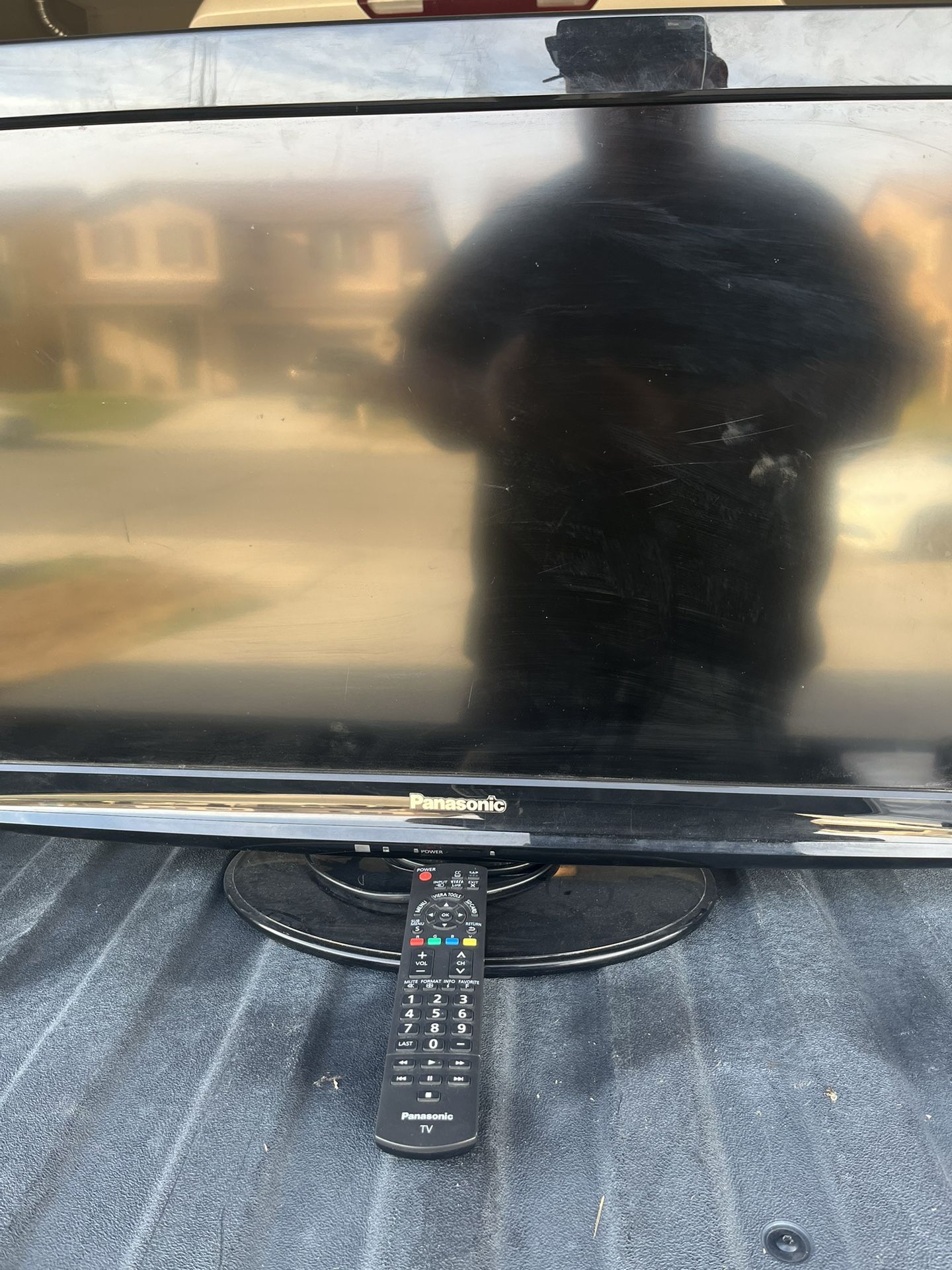 32” Panasonic TV Works Great!