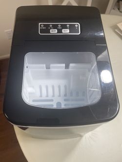 Aglucky Countertop Ice Maker