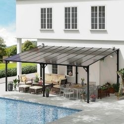12' x 20' polycarbonate Roofs replacement only . 23inx47in each panel. 