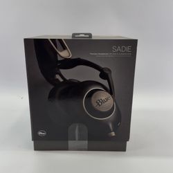 New In Box Blue Sadie Wireless Over-Ear Bluetooth Headphones