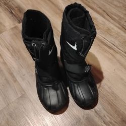 Nike Winter Boots