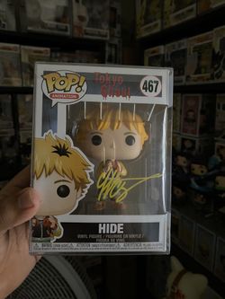 Funko Pop Autograph Hide