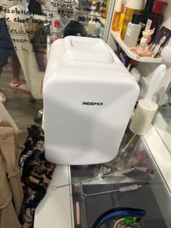 Reemix Mini Fridge White Compact Cooler