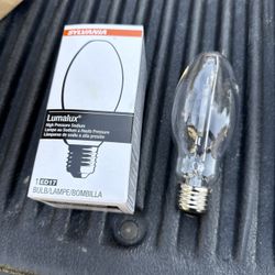 20 New Sylvania Lumalux LU50/MED 50W High Pressure Sodium Bulbs