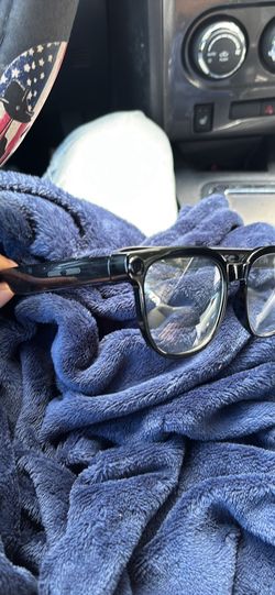 Smart glasses with camera and audio