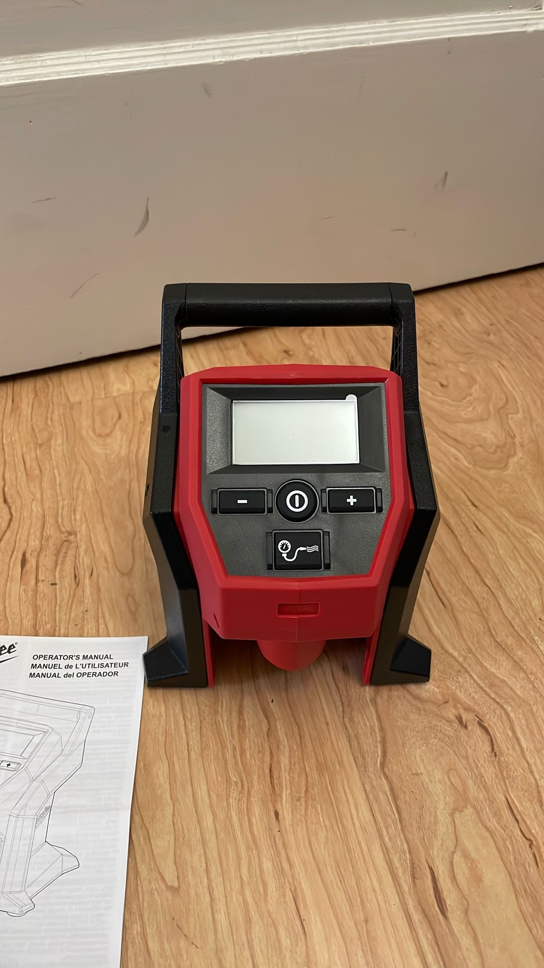 Milwaukee M12, Compact Inflator