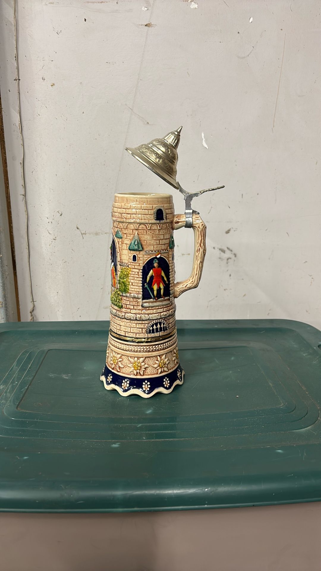 VINTAGE BEER STEIN
