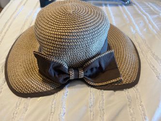 David and young sun hat