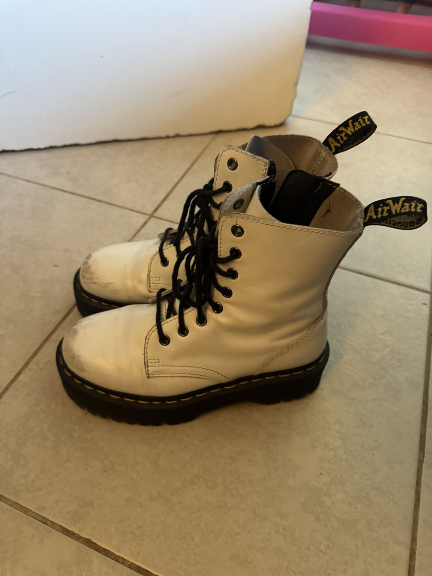 Jadon III Leather Doc Marten