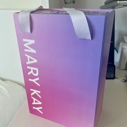 Mary Kay  