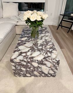 Brand new rectangular viola marble coffee table, calcatta Viola marble coffee table, free delivery✅