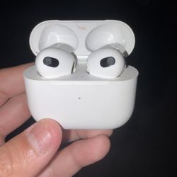 AirPods Gen 3
