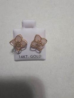 Aretes