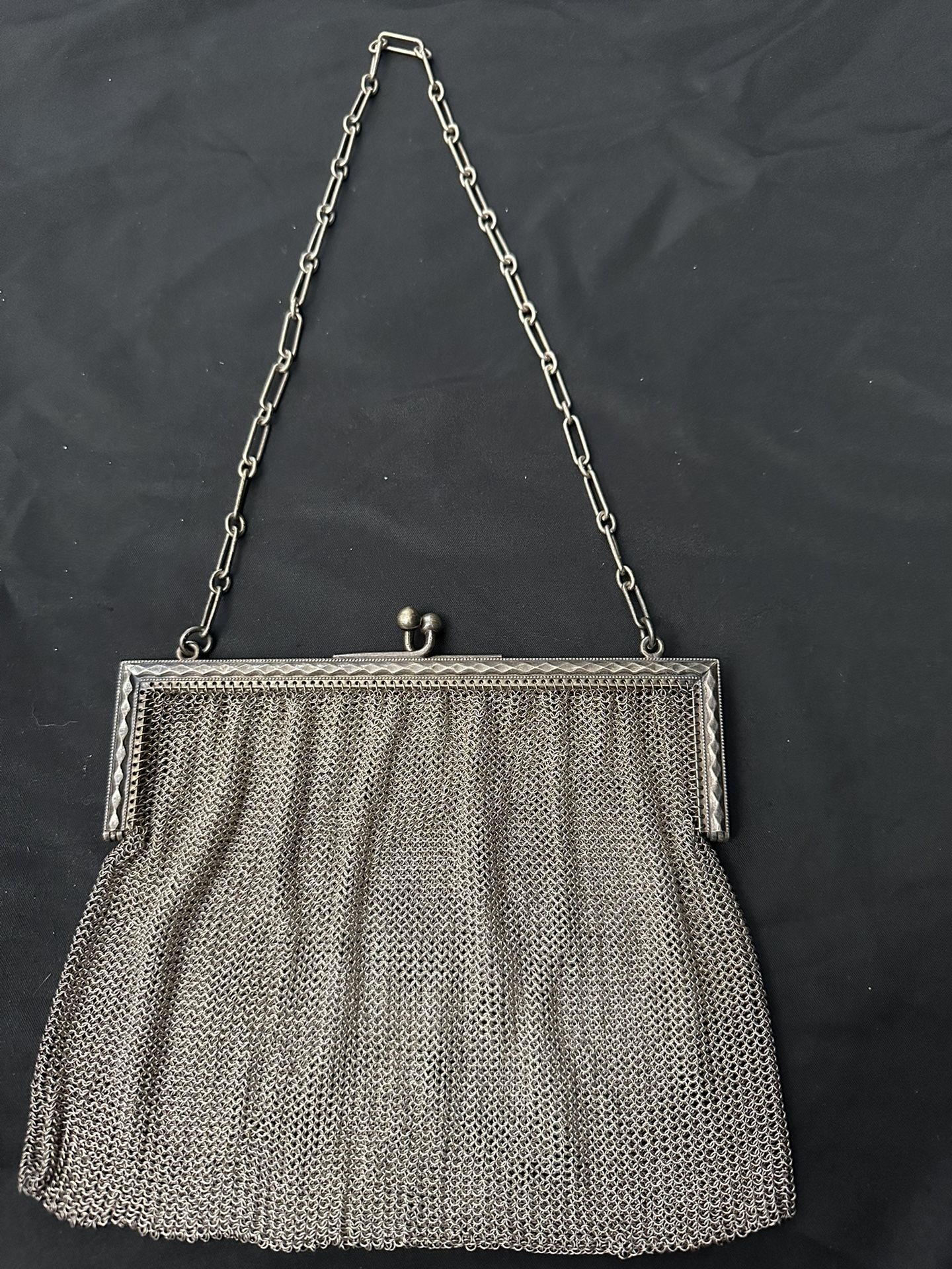 Very CHIC & ELEGANT Antique Silver Chain-mail Purse