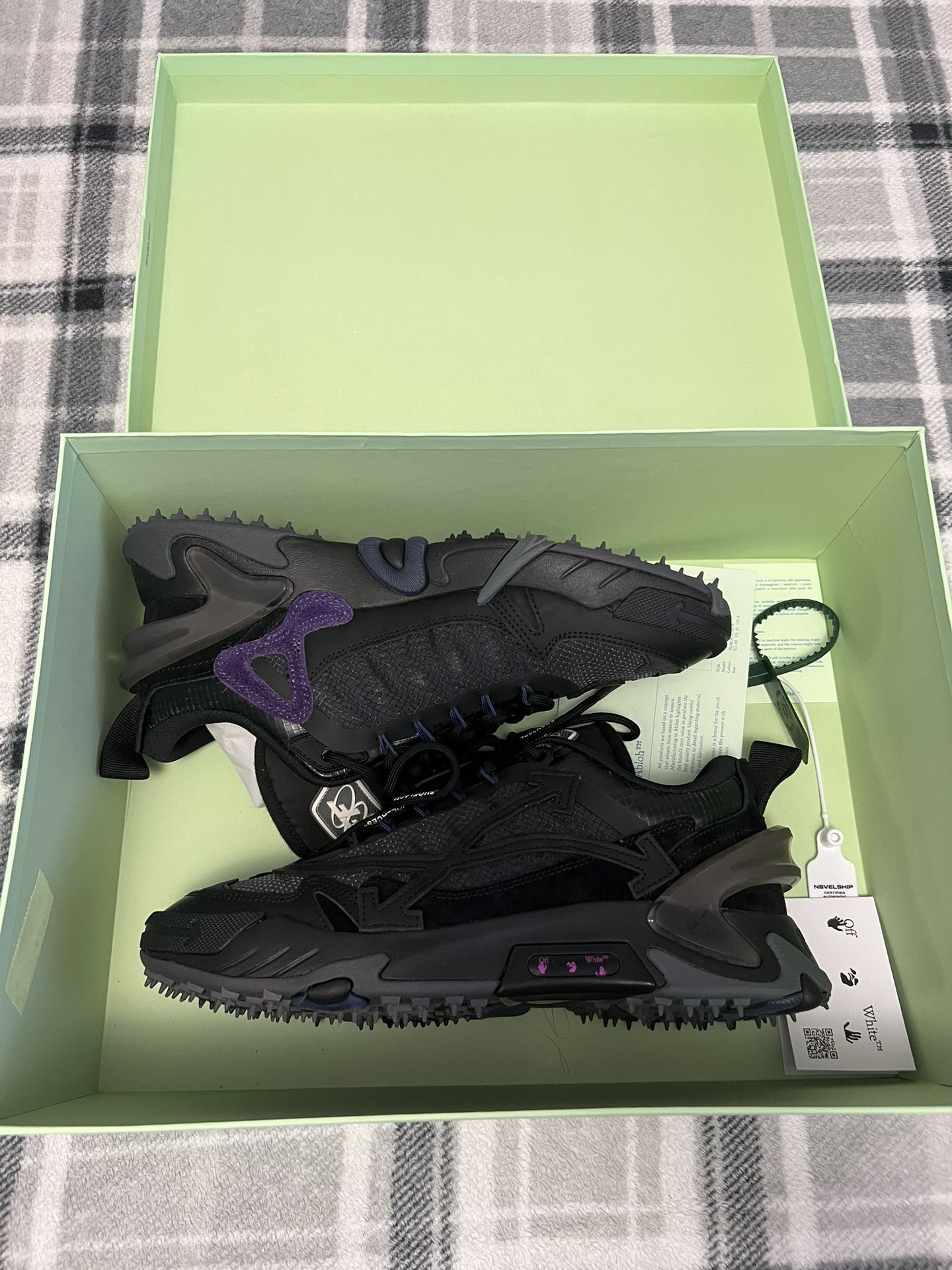 Original Off-White Sneakers Brand New