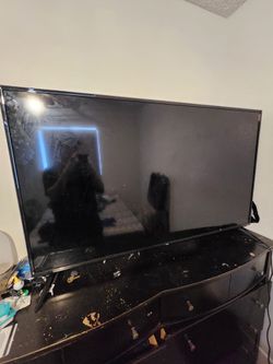 Smart TV Onn Roku TV UHD 4k