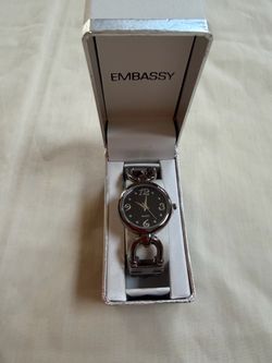 Stunning Black Metal Circle Link Bracelet Fashion  Watch