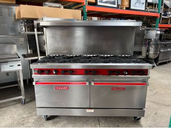 10 burner Gas Range Vulcan Commercial Restaurant Chef stove double ovens open flame hot plate 60” wide on wheels   Like new.
