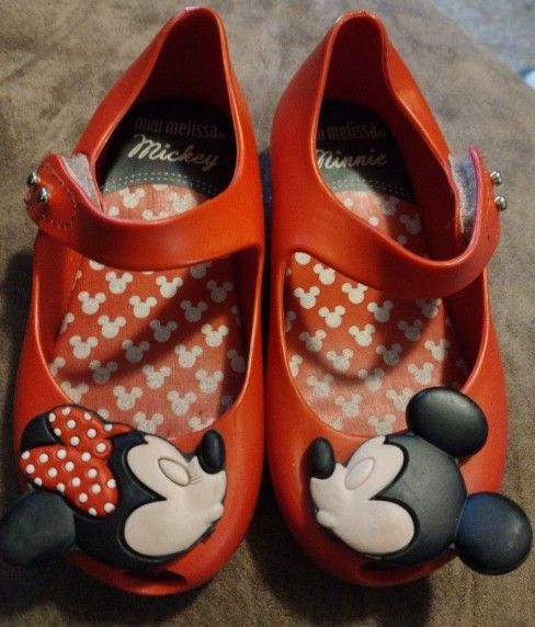 Mini Melissa Red Kissing Mickey & Minnie Shoes Size 8