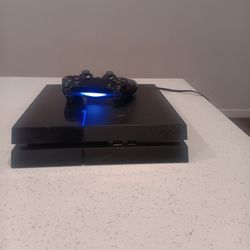  Ps 4 Slim w/ Controller – Works Great!