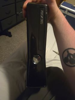 Xbox 360 slim bundle
