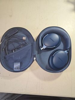 Bose Over-Ear Headphones with Case and Cables