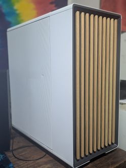 AMD RYZEN 7 5700x3d | Nvidia 3080ti FE | G.Skill 32gb ddr4 3200 cl 16 | 2tb nvme | Fractal Design North Mesh Midtower (real oak)