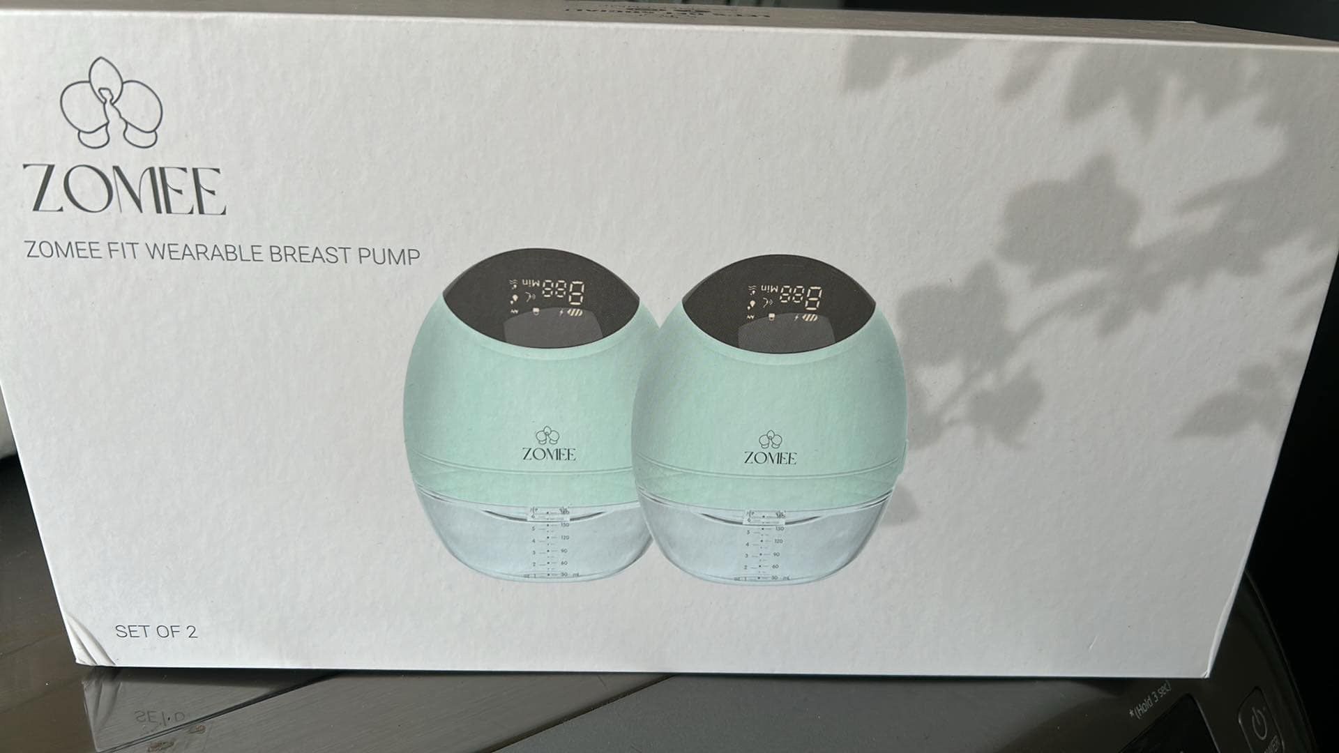 Zomee Fit Wearable Hands Free Breast Pump “New Never Used”