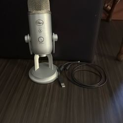 Blue Yeti Microphone 