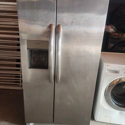 Refrigerator Frigidaire 