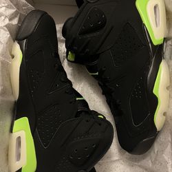 DS JORDAN 6 ELECTRIC GREEN  SIZE 10