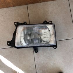 Toyota T100 From 1993 To 1998 Head Lamp Driver Side Assembly #40