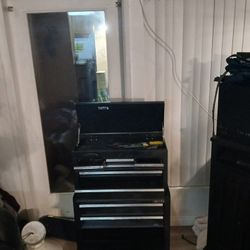 Tool Box Rop Detaches F rom Bottom Ĥíĥ