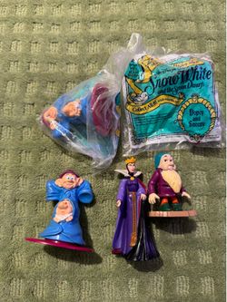 Snow white disney toys