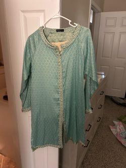 Kayseria Limited Edition Two-Piece, size Small