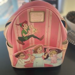 Disney loungefly Peter Pan Backpack. Like New 