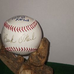 Buck O'Neal  Autograph Baseballs 