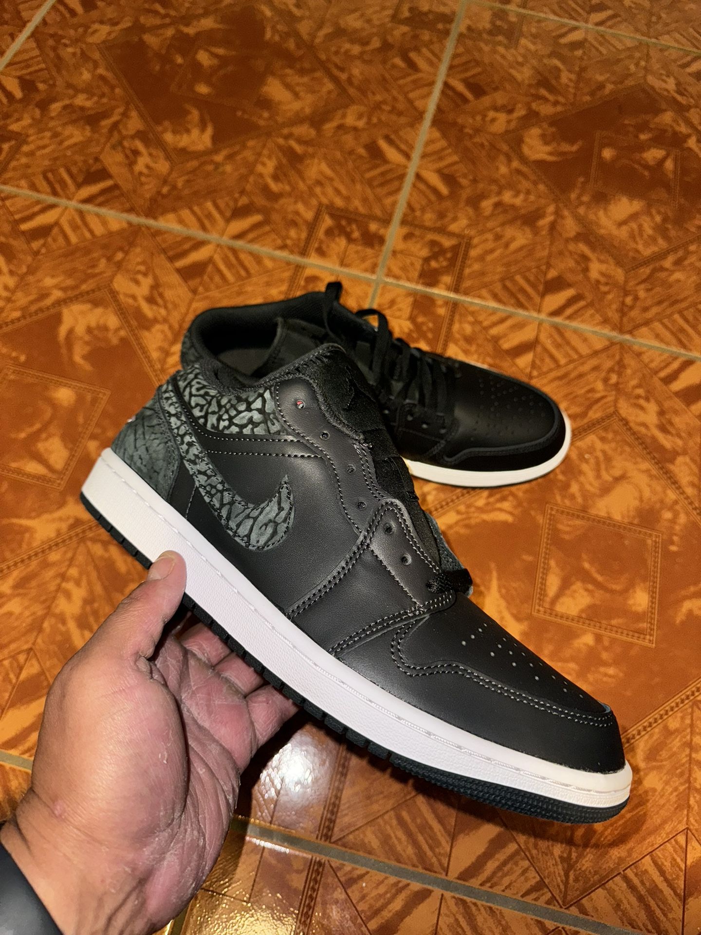 Jordans Size 9.5